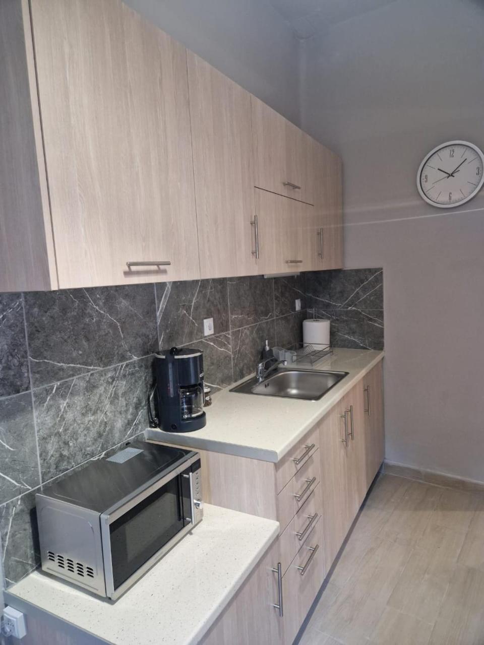 Apartment Flyhome Near The Airport *